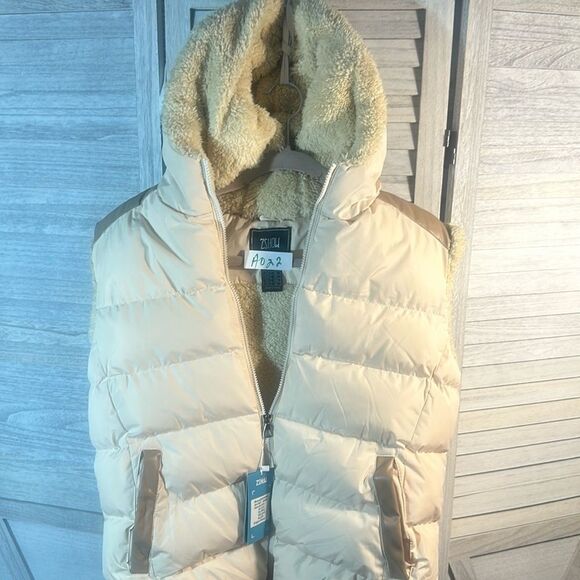 Zshow off white puffer vest with brown trim - Picture 2 of 8